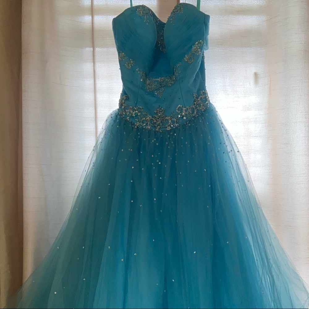 Mori Lee Prom Dress